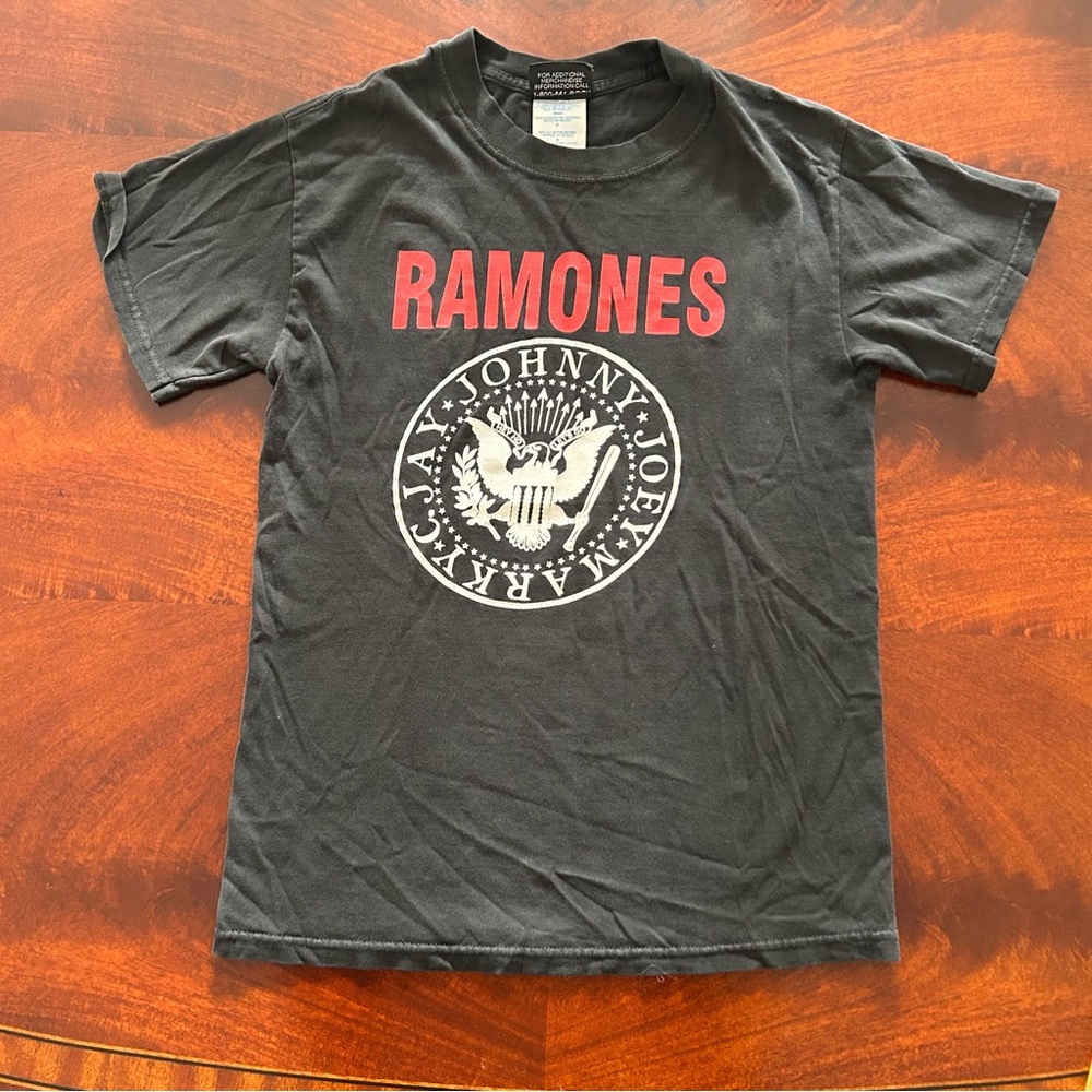 Vintage Ramones Hey Ho Let's Go Y2K Black T-Shirt Tee Size Small